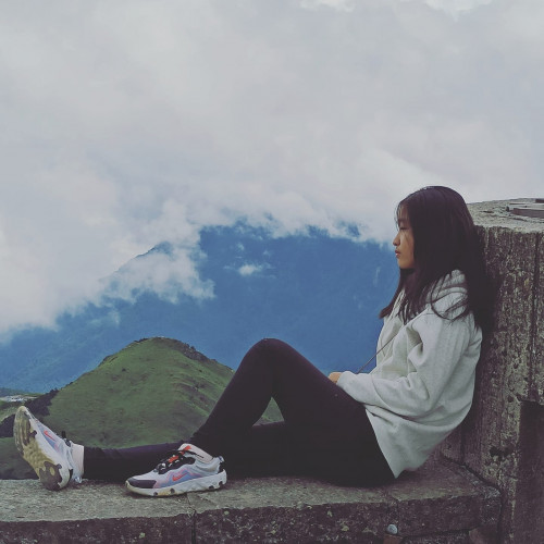 晨雲